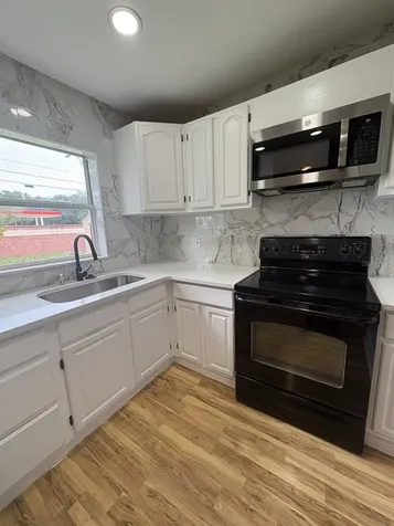 821 S Solandra Drive Orlando FL 32807