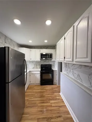821 S Solandra Drive Orlando FL 32807