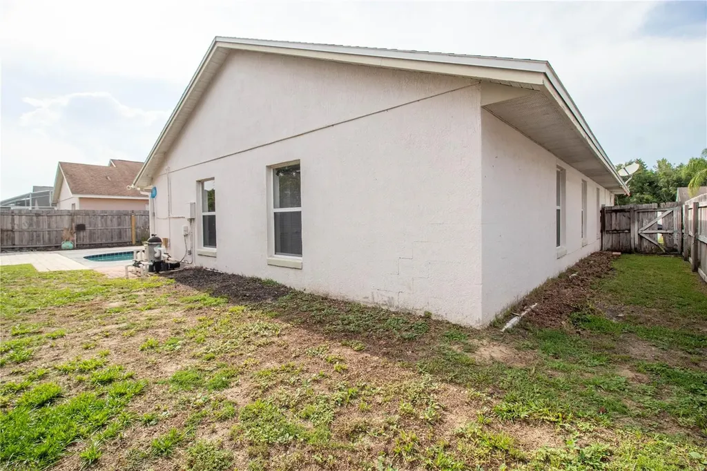 2782 Picadilly Circle Kissimmee FL 34747