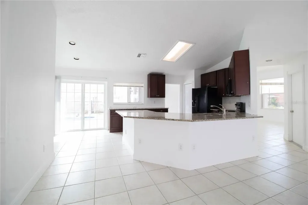 2782 Picadilly Circle Kissimmee FL 34747