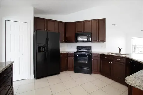 2782 Picadilly Circle Kissimmee FL 34747