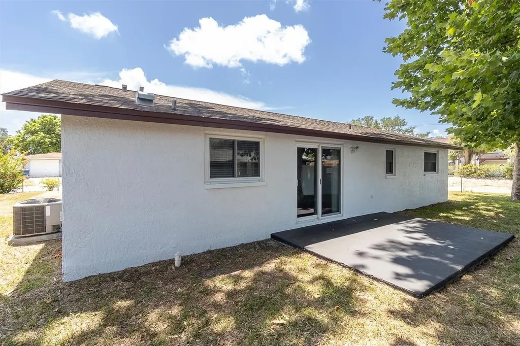 9031 Crabtree Lane Port Richey FL 34668