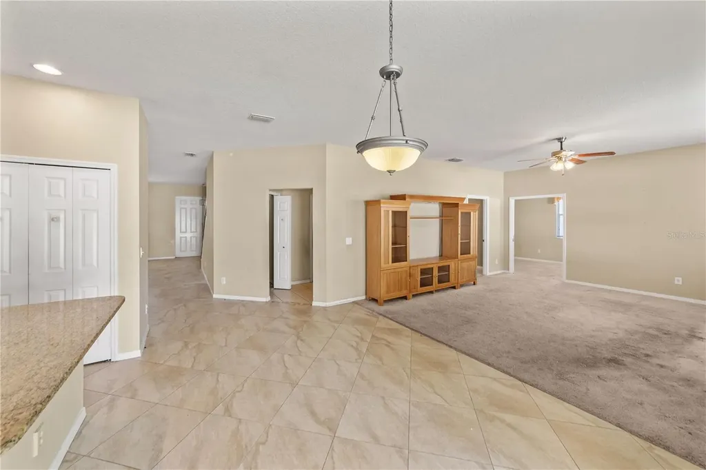 6110 39th Court E Bradenton FL 34203