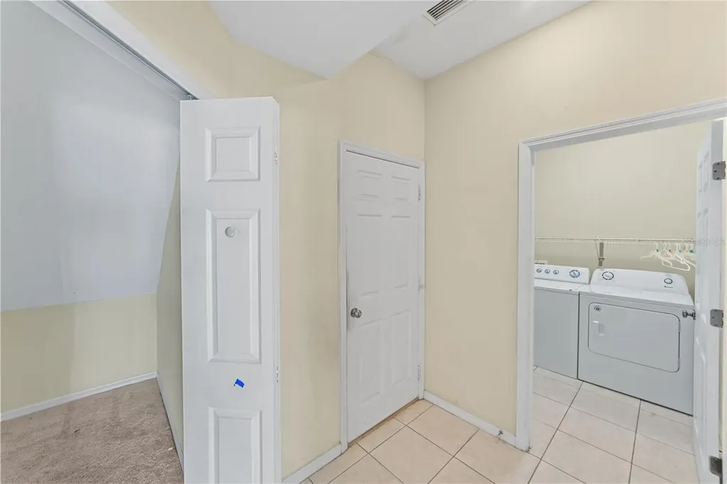 6110 39th Court E Bradenton FL 34203