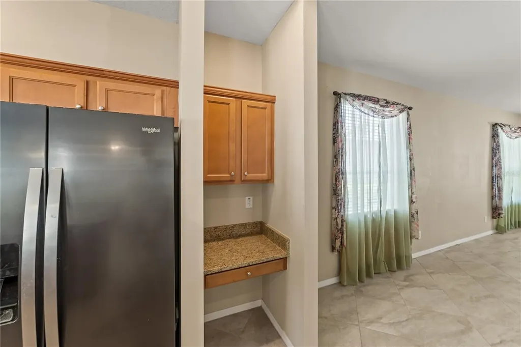 6110 39th Court E Bradenton FL 34203