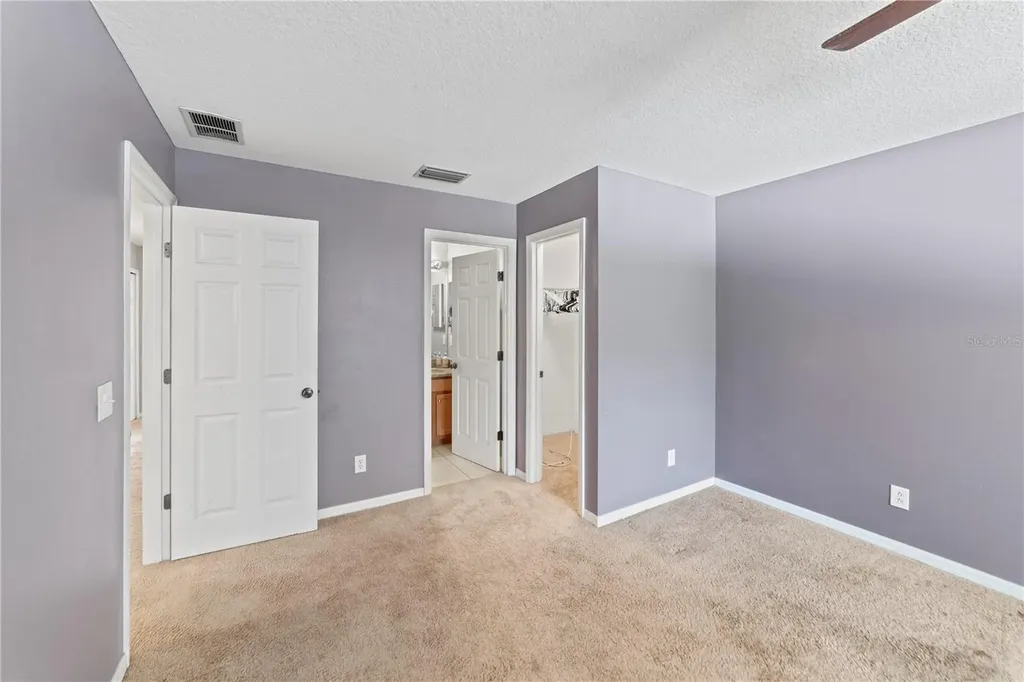 6110 39th Court E Bradenton FL 34203