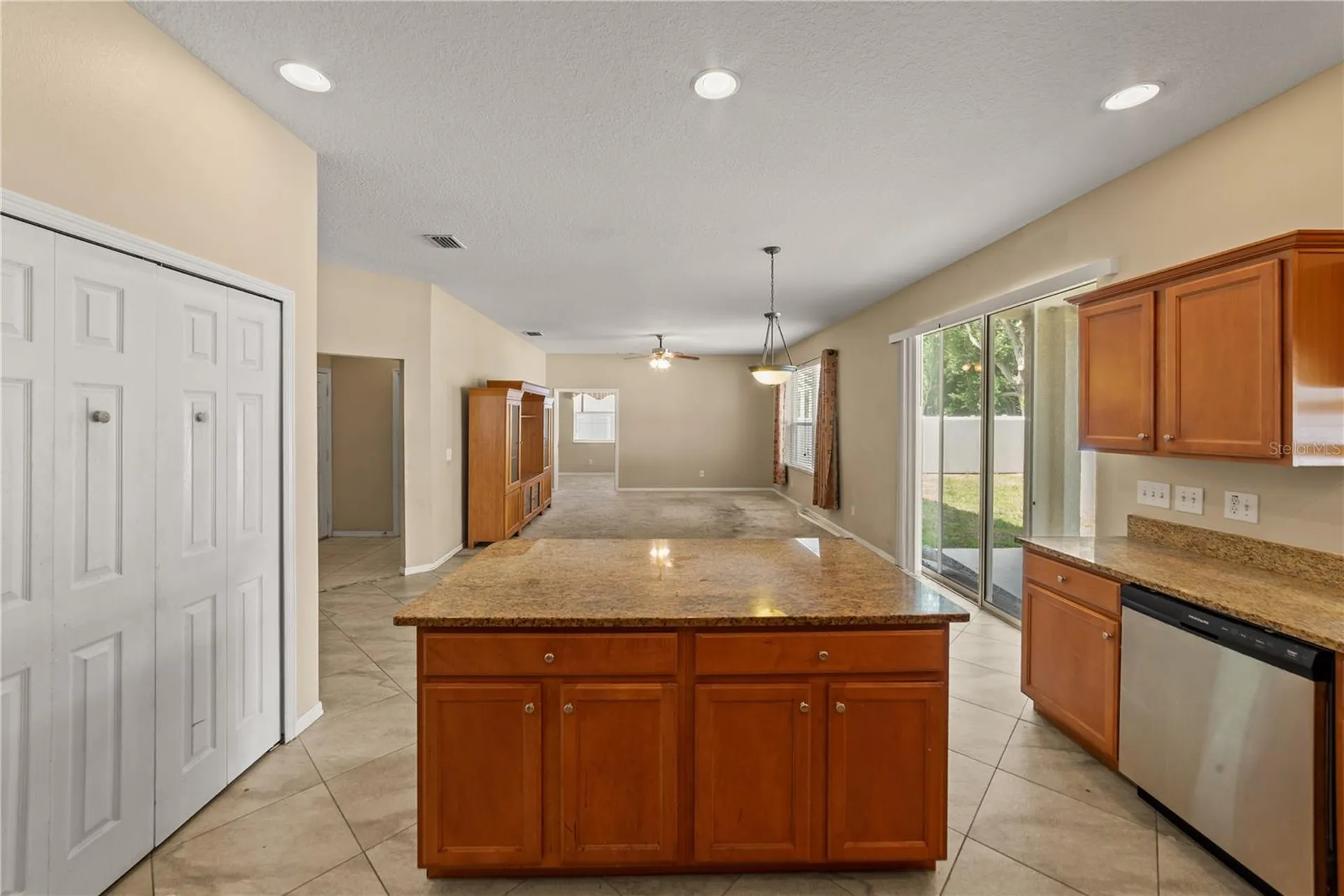 6110 39th Court E Bradenton FL 34203