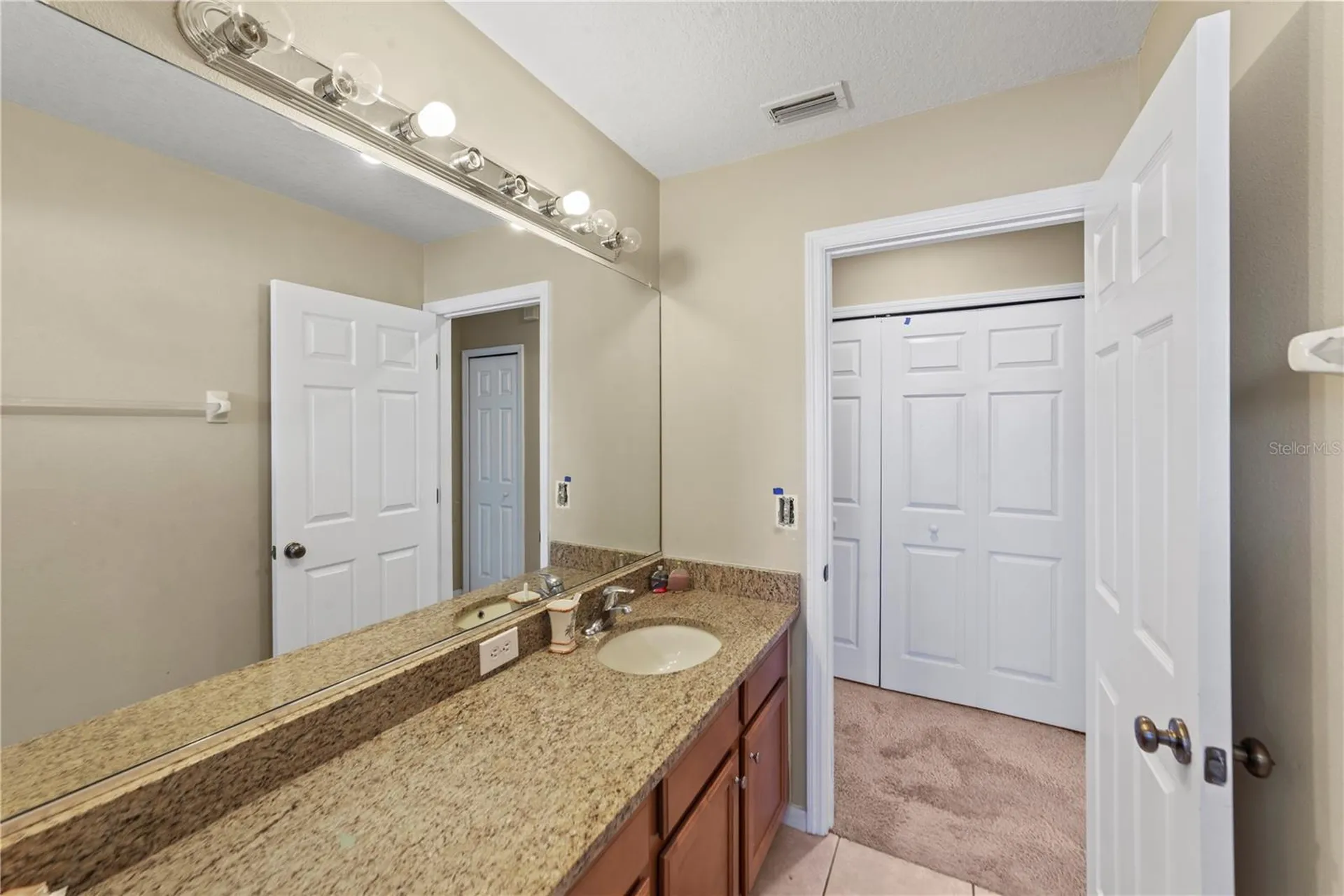 6110 39th Court E Bradenton FL 34203