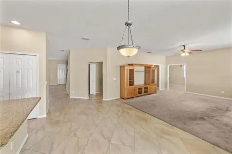 6110 39th Court E Bradenton FL 34203