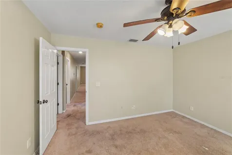 6110 39th Court E Bradenton FL 34203