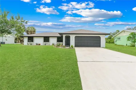 18323 Cortland Avenue Port Charlotte FL 33948