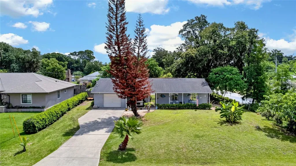 1115 Woodside Drive Daytona Beach FL 32117