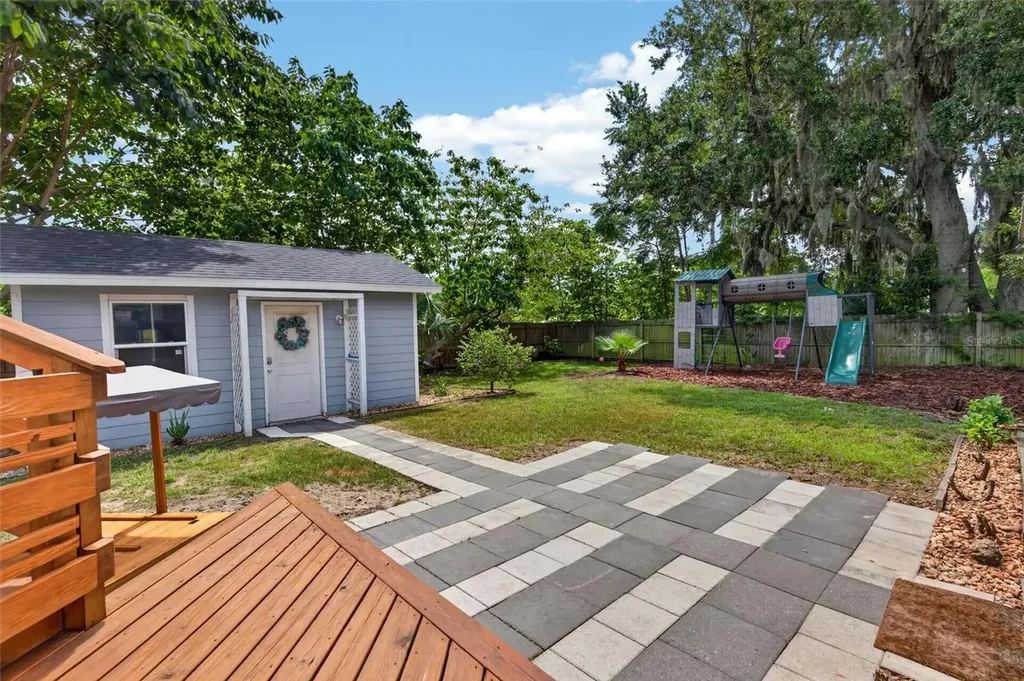 1115 Woodside Drive Daytona Beach FL 32117