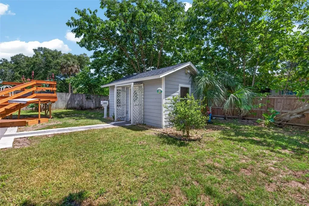 1115 Woodside Drive Daytona Beach FL 32117