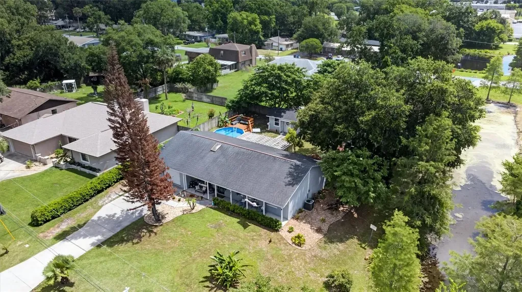 1115 Woodside Drive Daytona Beach FL 32117