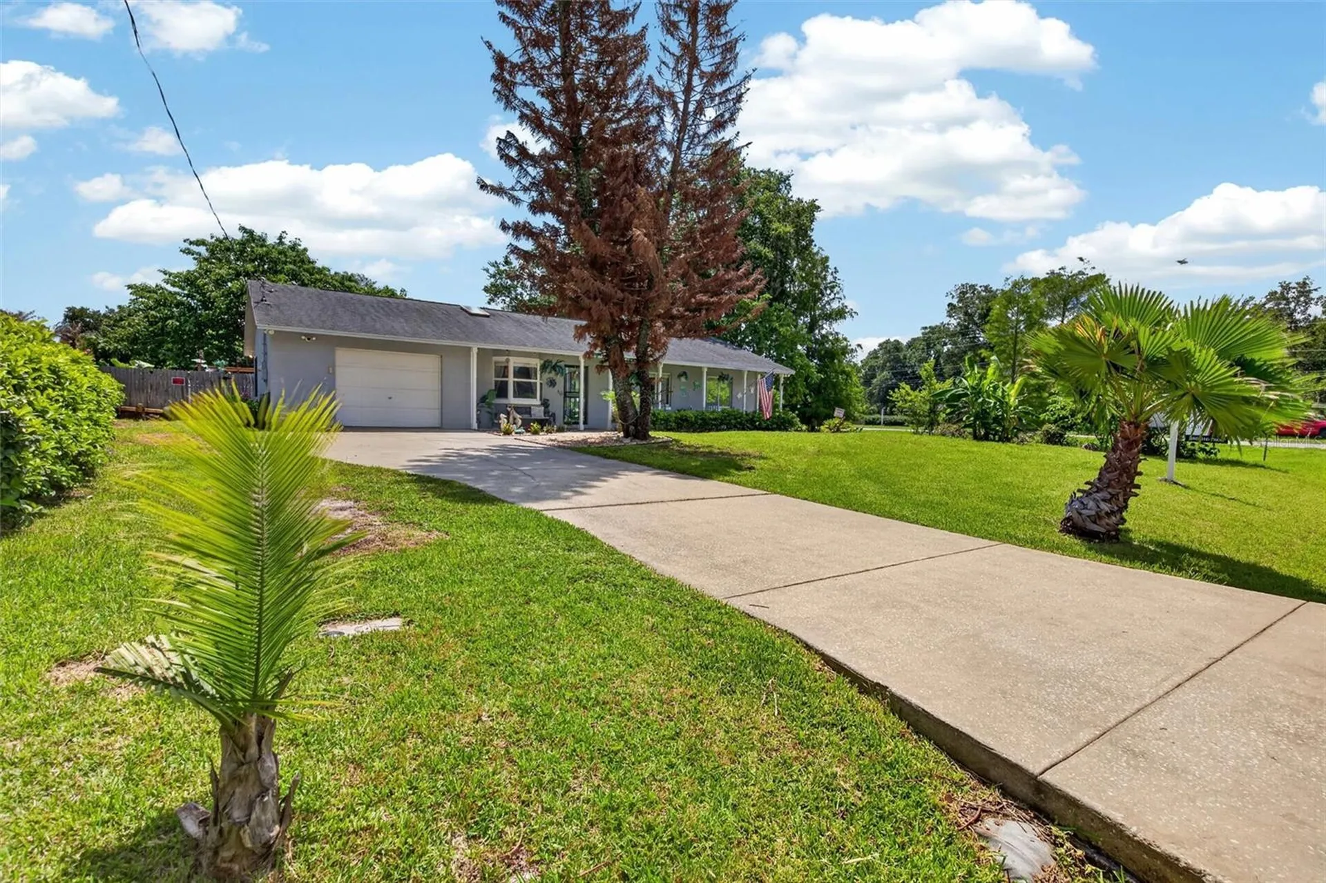 1115 Woodside Drive Daytona Beach FL 32117