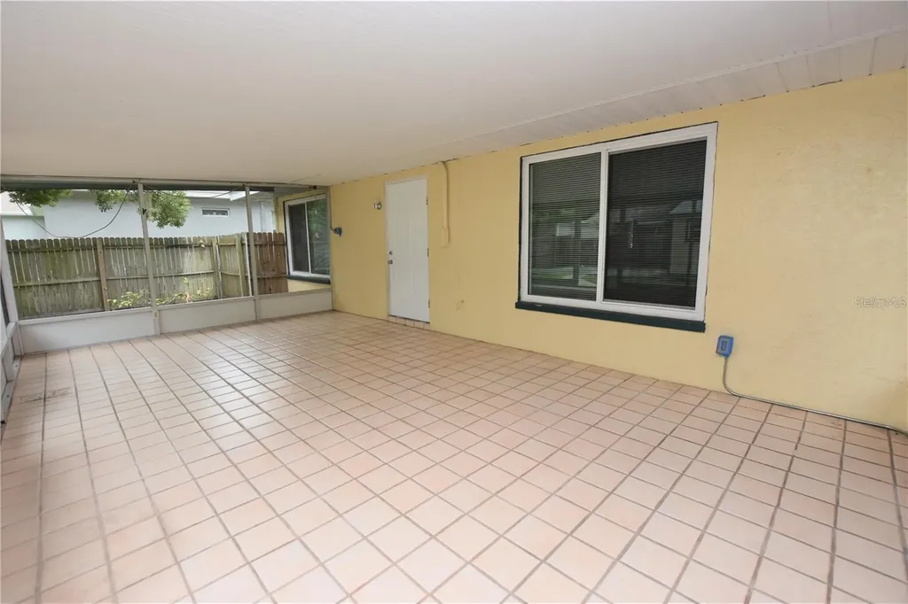 928 E Valencia Street Lakeland FL 33805