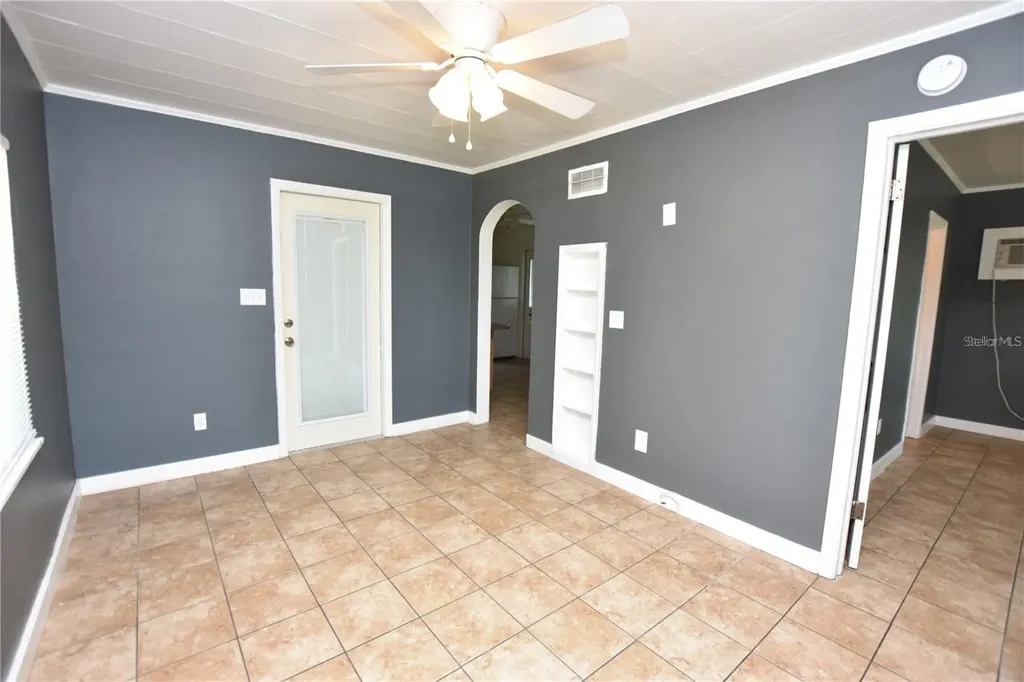 928 E Valencia Street Lakeland FL 33805