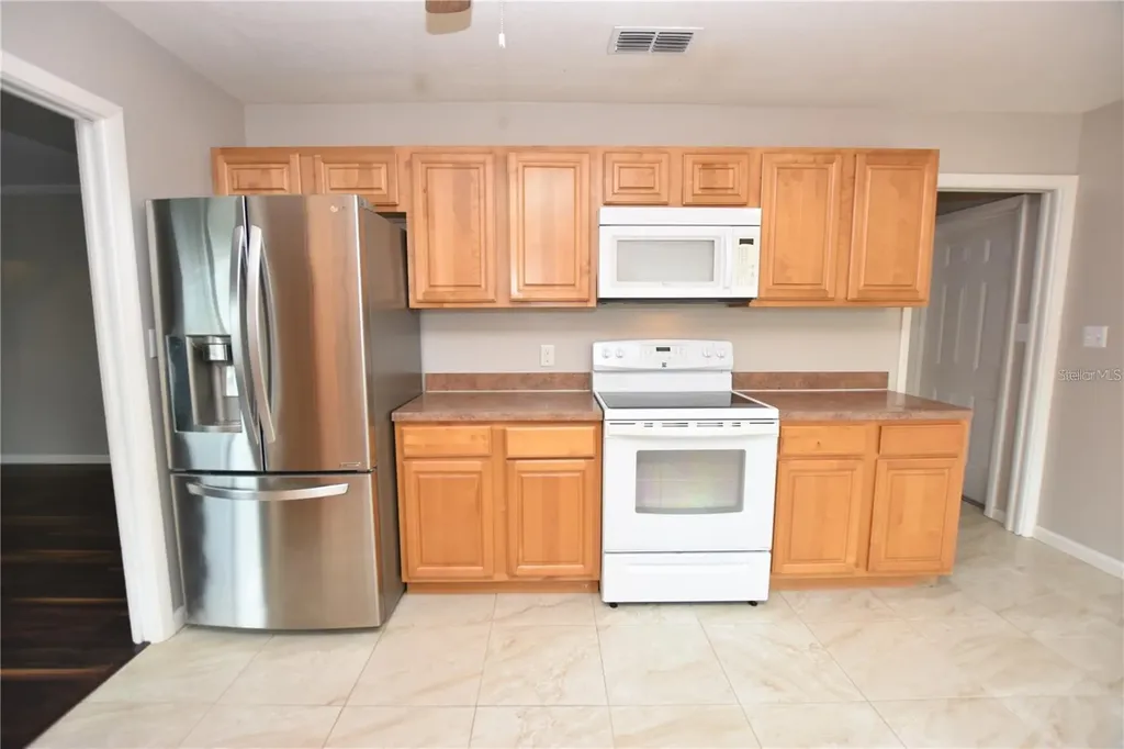 928 E Valencia Street Lakeland FL 33805