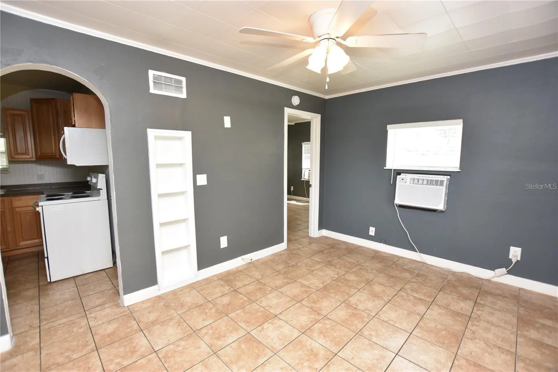 928 E Valencia Street Lakeland FL 33805