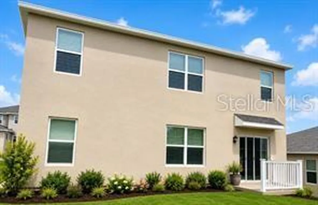2017 Maple Ridge Drive Zellwood FL 32798