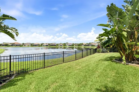 13510 Saw Palm Creek Trail Bradenton FL 34211