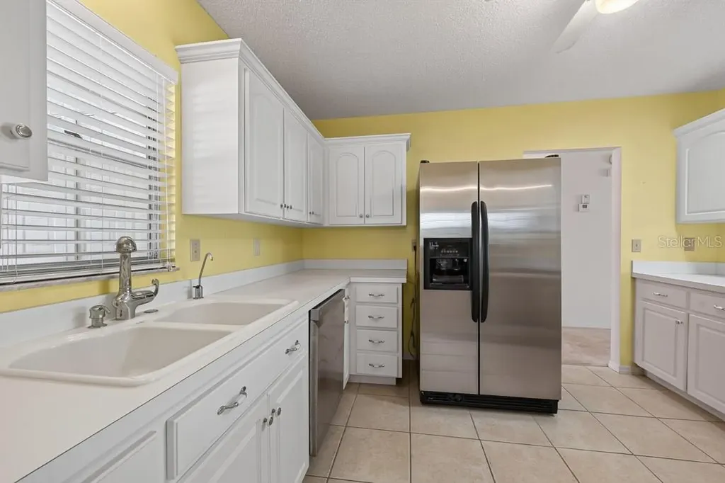 106 Silverbell Court Sun City Center FL 33573