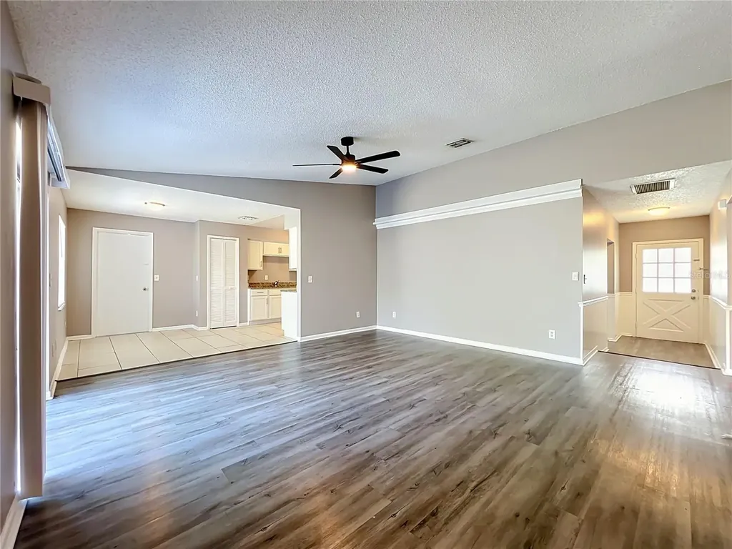 8426 Village Green Road Orlando FL 32818
