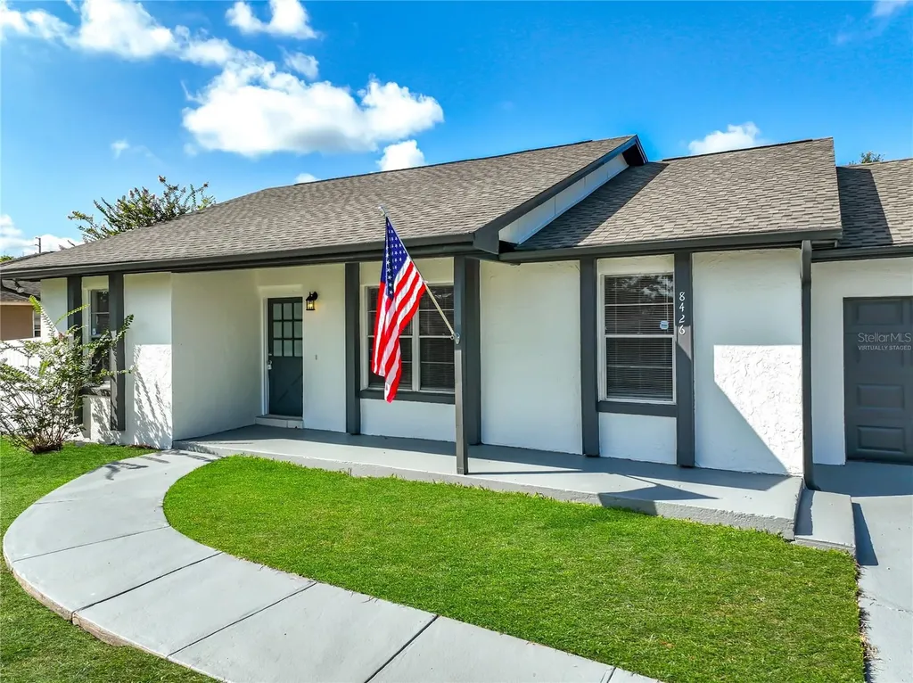 8426 Village Green Road Orlando FL 32818