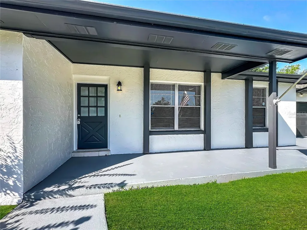 8426 Village Green Road Orlando FL 32818
