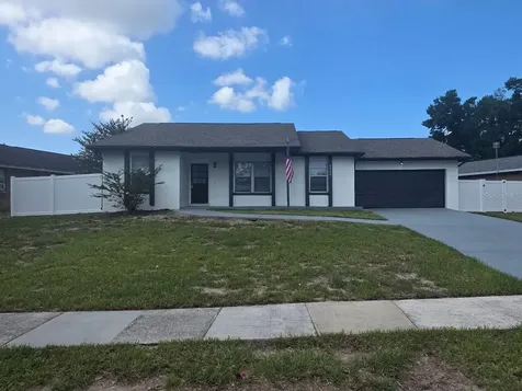 8426 Village Green Road Orlando FL 32818
