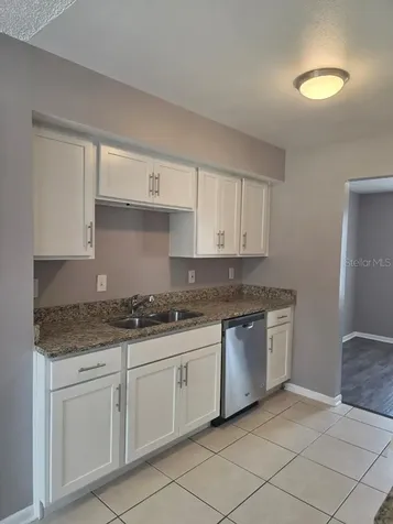 8426 Village Green Road Orlando FL 32818
