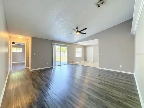 8426 Village Green Road Orlando FL 32818