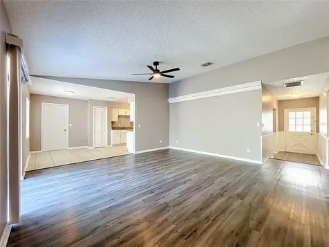 8426 Village Green Road Orlando FL 32818