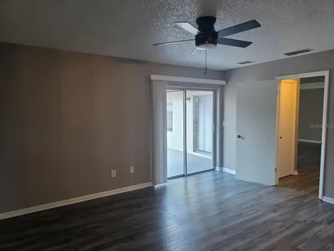 8426 Village Green Road Orlando FL 32818