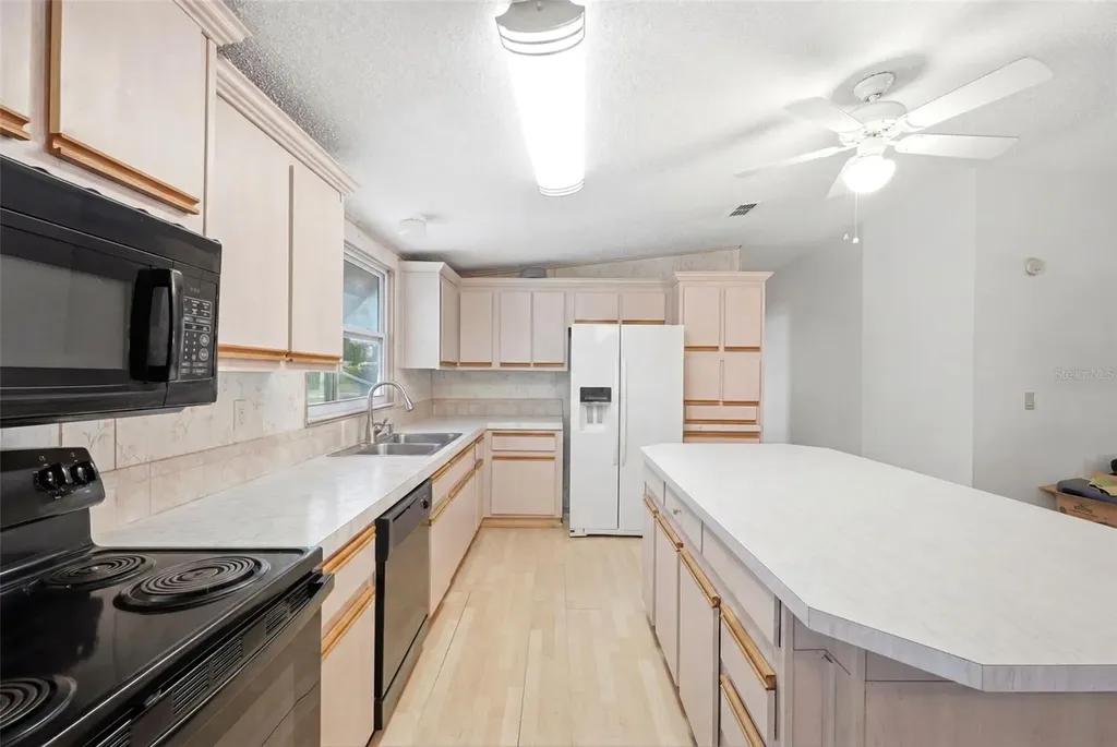 15439 Brookridge Boulevard Brooksville FL 34613