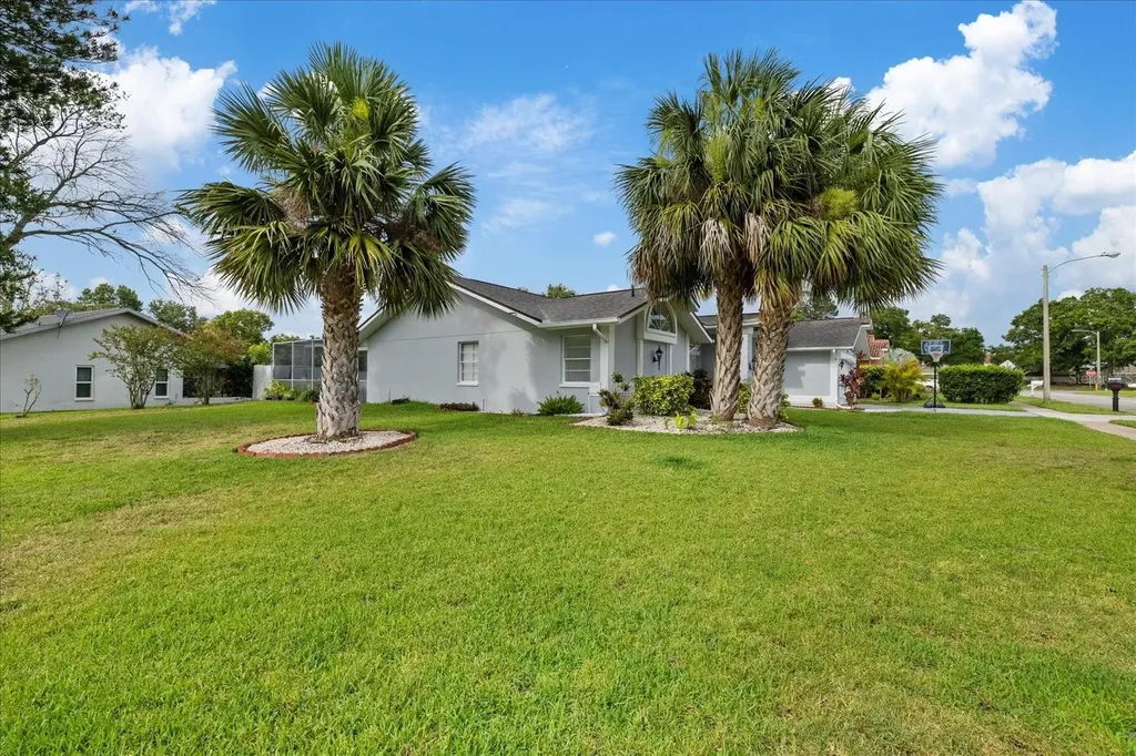 13528 Woodside Drive Hudson FL 34667