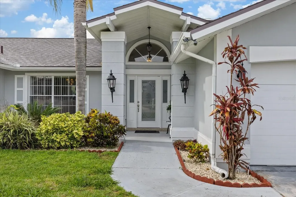 13528 Woodside Drive Hudson FL 34667