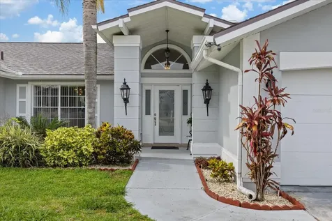 13528 Woodside Drive Hudson FL 34667