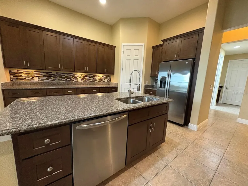 3700 Paradiso Circle Kissimmee FL 34746