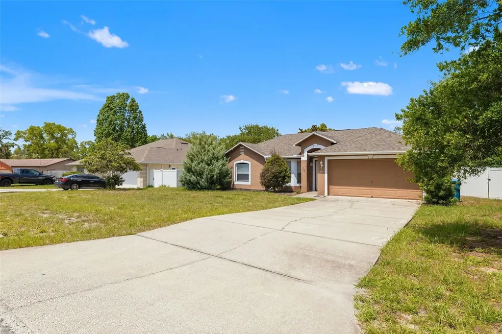 6371 Shadydale Avenue Spring Hill FL 34609
