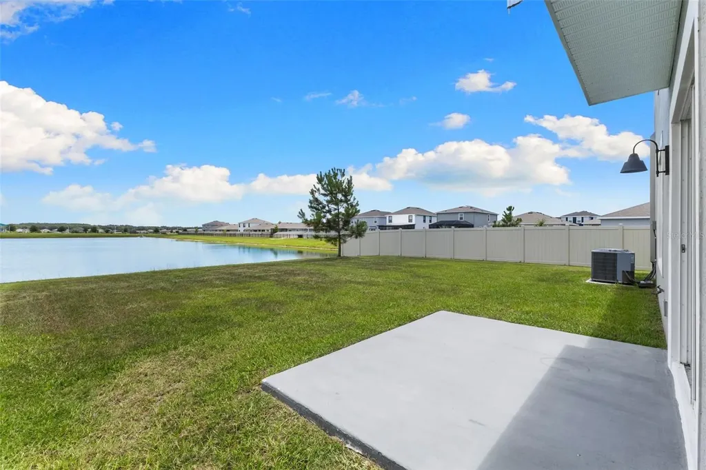 9728 Crescent Ray Drive Wesley Chapel FL 33545