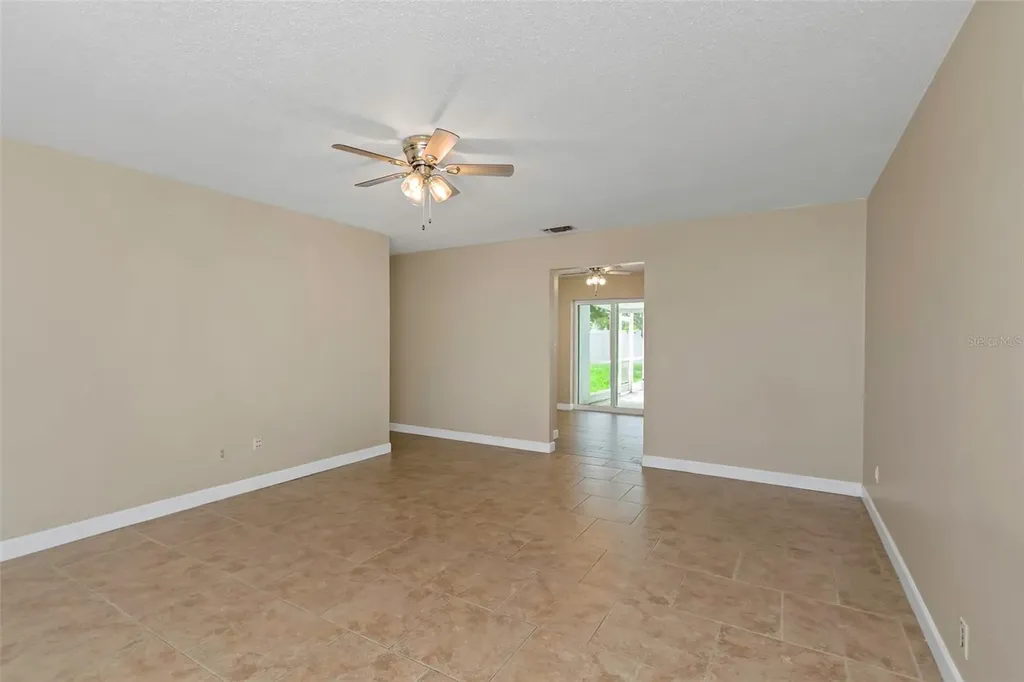 6842 62nd Avenue N Pinellas Park FL 33781