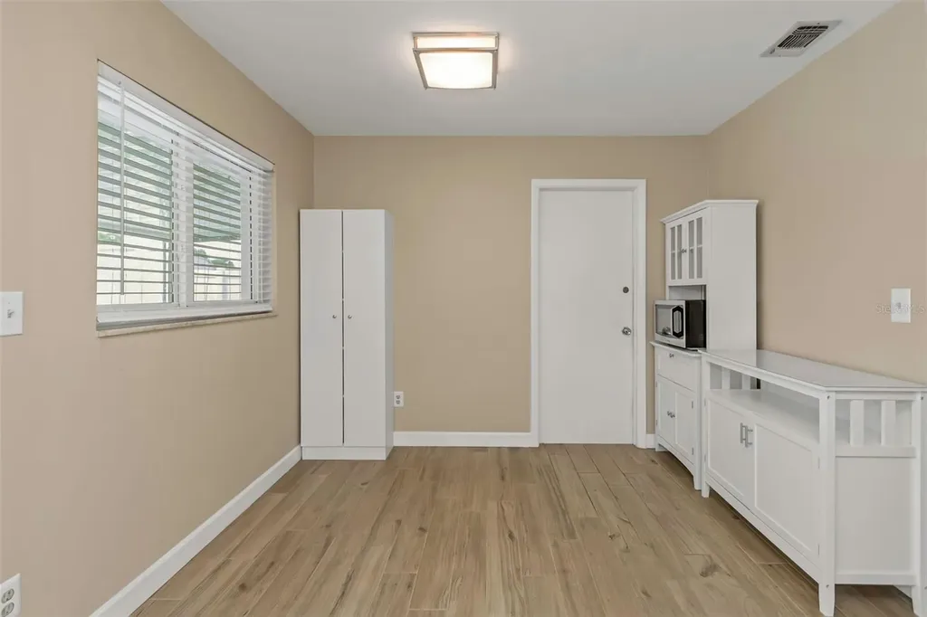 6842 62nd Avenue N Pinellas Park FL 33781