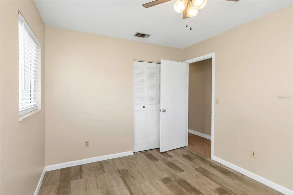 6842 62nd Avenue N Pinellas Park FL 33781