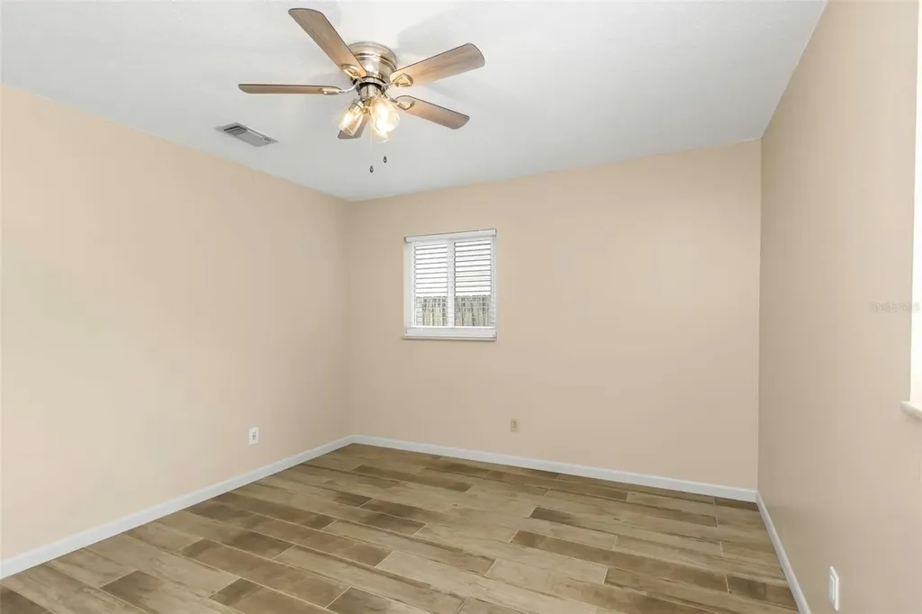 6842 62nd Avenue N Pinellas Park FL 33781