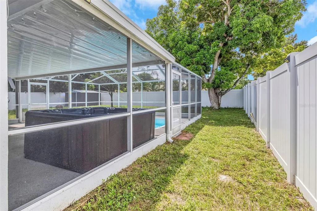 6842 62nd Avenue N Pinellas Park FL 33781