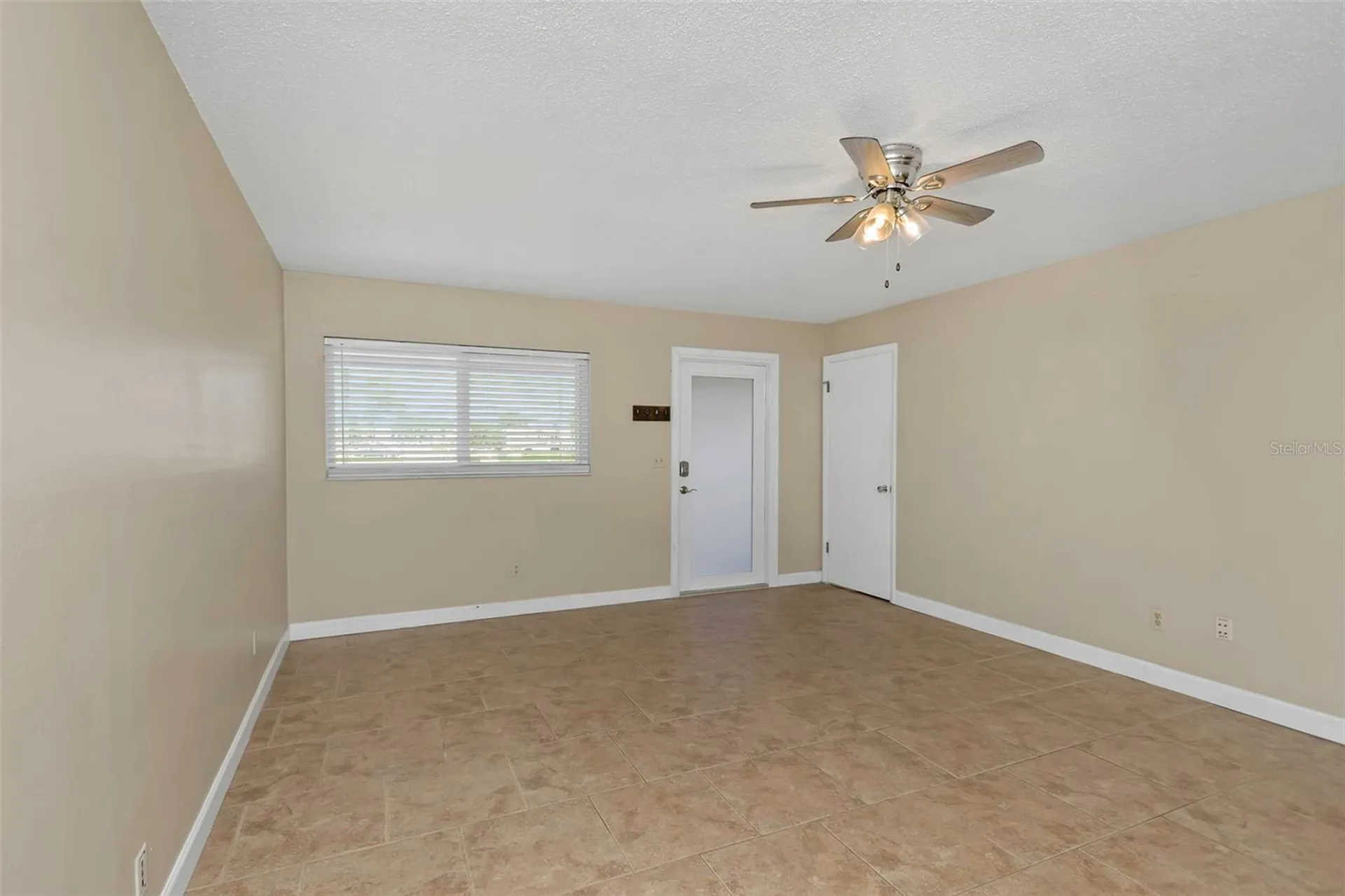 6842 62nd Avenue N Pinellas Park FL 33781