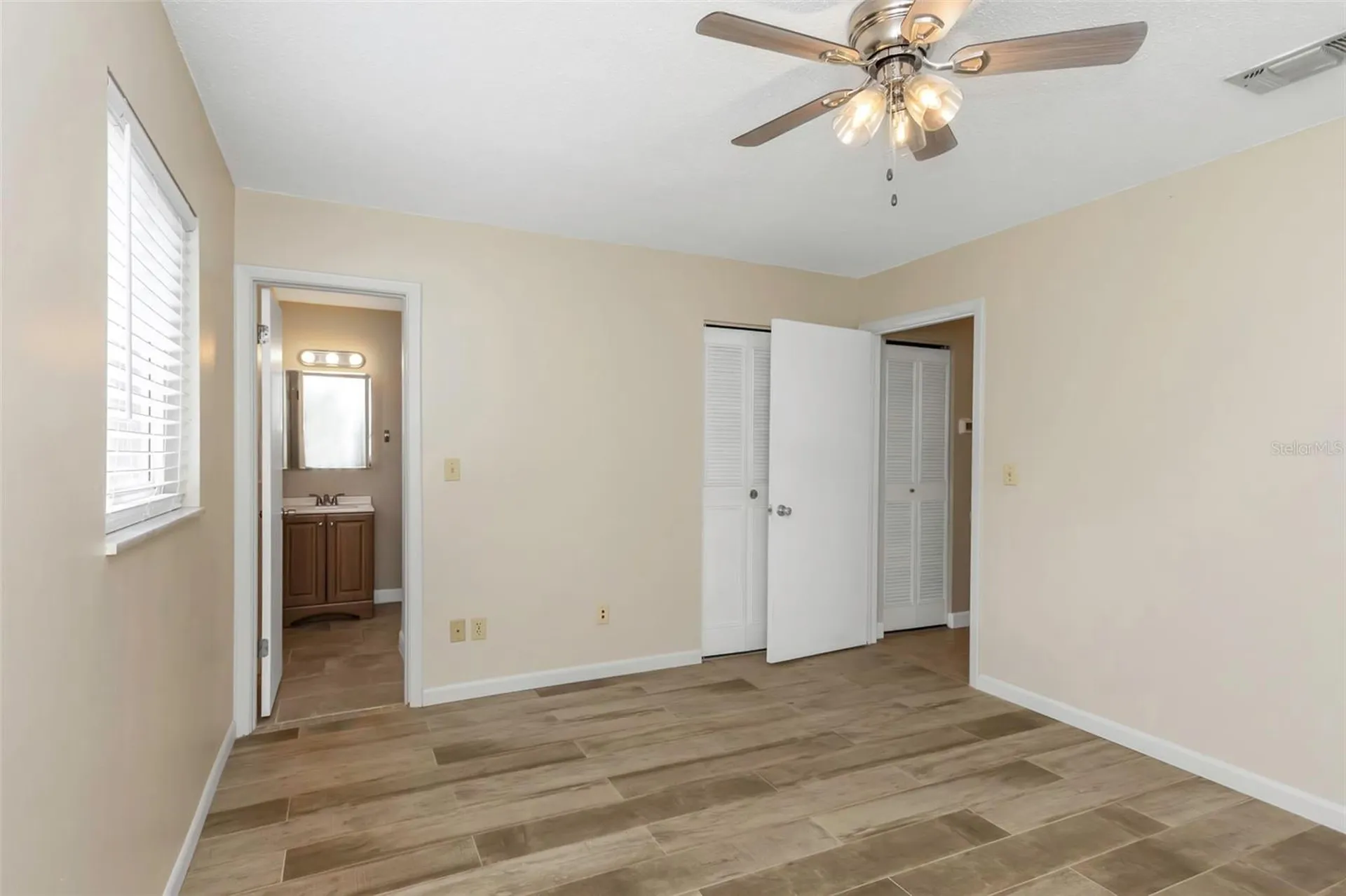 6842 62nd Avenue N Pinellas Park FL 33781