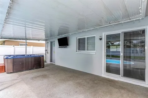 6842 62nd Avenue N Pinellas Park FL 33781